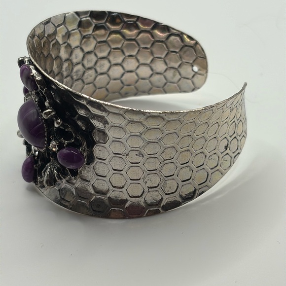 Silver Honeycomb Cuff 6-9” - Picture 5 of 8